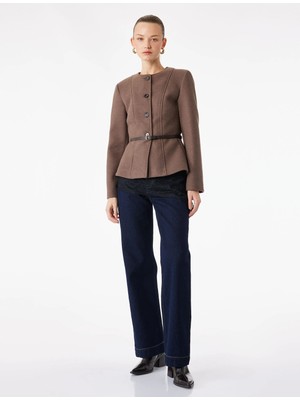 Koton Kadın Slim Fit Düğmeli Uzun Kollu Bisiklet Yaka Kaşe Ceket Kahve Renkli Şık Tasarım