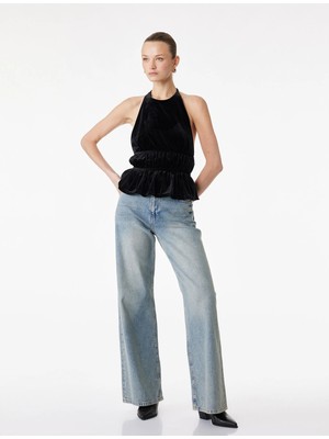 Koton Sırt Dekolte Detaylı Fırfırlı Halter Yaka Kadife Bluz