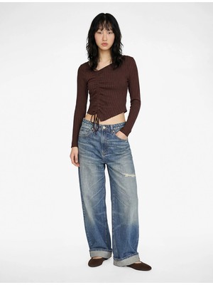 Koton Asimetrik Yaka Büzgülü Slim Fit Uzun Kollu Tişört