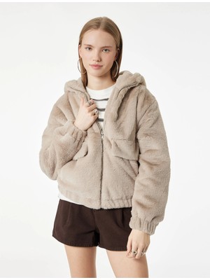 Koton Cep Detaylı Uzun Kollu Fermuarlı Kapüşonlu Suni Kürk Ceket