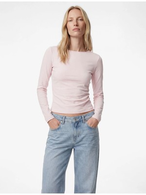 Koton Pamuklu Slim Fit Kayık Yaka Uzun Kollu Drapeli Tişört