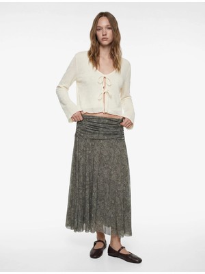 Koton Slim Fit Dokulu Bağlama Detaylı Uzun Kollu V Yaka Bluz