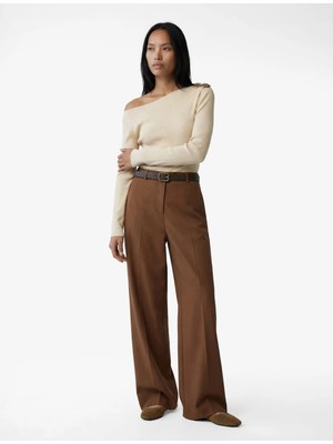 Koton x Melis Ağazat - Broş Detaylı Uzun Kollu Kayık Yaka Triko Kazak