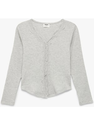 Koton Dantel Detaylı Ribanalı V Yaka Uzun Kollu Tişört