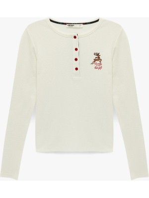 Koton Pamuklu Uzun Kollu Waffle Dokulu Düğmeli Bisiklet Yaka Nakışlı Örme Yılbaşı Pijama Üstü