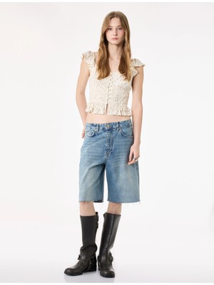 Koton Slim Fit Kolsuz Düğmeli Fırfırlı Kalp Yaka Viskon Çiçekli Bluz