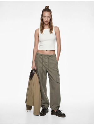Koton Slim Fit Kolsuz Pamuklu Bisiklet Yaka Bluz