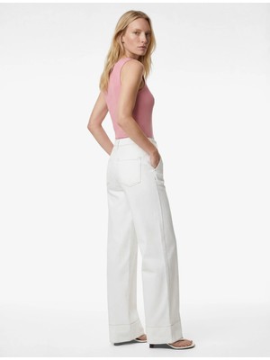 Koton Pamuklu Slim Fit Kolsuz Kayık Yaka Bluz