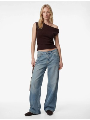 Koton Bürümcük Kumaş Slim Fit Dokulu Kolsuz Asimetrik Yaka Bluz