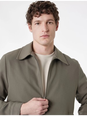 Koton Viskon Karışımlı Cepli Uzun Kollu Gömlek Yaka Fermuarlı Kaşe Ceket