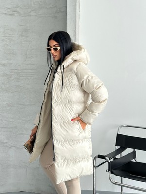 Belirtilmemiş Kadın Jel Dolgu Kapüşonlu Fermuarlı Uzun Şişme Mont 25112