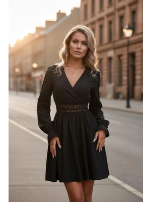 Mossta Kruvaze Yaka Beli Dantelli Krep Elbise Siyah