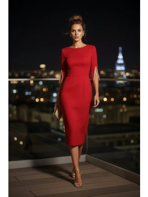Mossta Inci Detaylı Yırtmaçlı Kol Midi Boy Kalem Ithal Krep Elbise - Kırmızı