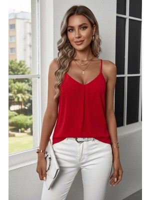 Mossta V Yaka Ince Askılı Pile Detaylı Sandy  Bluz - Kırmızı