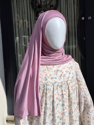 Nurul Kisve Pratik Şal