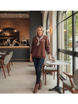 Ebrita Moda Florlu Ceylan Nakışlı Sweatshirt