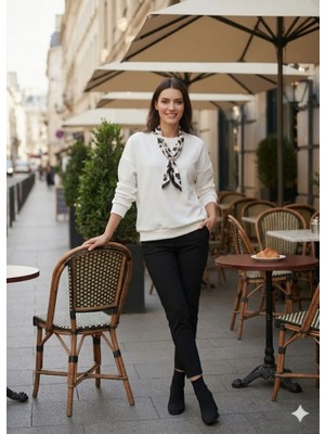 Ebrita Moda Florlu Ceylan Nakışlı Sweatshirt