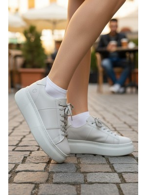 Enoch Kadın Platform Tabanlı ve Bağcıklı Spor Ayakkabı