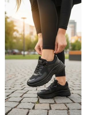Enoch Kadın Yüksek Taban Nefes Alabilir Mesh Detaylı Yürüyüş Ayakkabısı