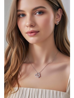 Jade'm Gold Jadem Gold 316L Çelik Gold Renk Zincir Zirkon Taş Detaylı Kalp Model Sonsuzluk Detay Kadın Kolye