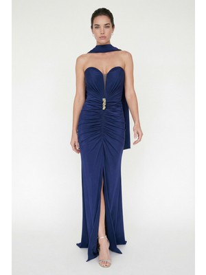Lafaba Kadın Lacivert Dar Kalıp Straplez Yaka Şal Detay Yırtmaçlı Uzun Abiye