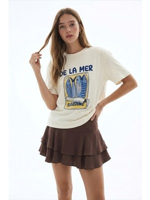 Quzu Sardalya Baskılı Oversize Tişört Ekru