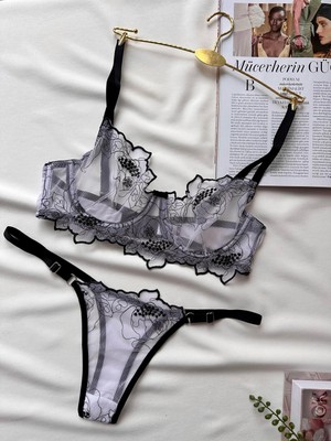 Nivolia Douce Siyah Beyaz Tül Işlemeli Sütyen Takımı