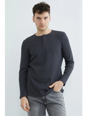 FullaModa Petek Kumaş Yarım Düğmeli Sweatshirt