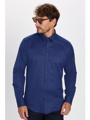 Tudors Erkek Modern Fit Dar Kesim Pamuklu Kolay Ütü Armürlü Lacivert Gömlek
