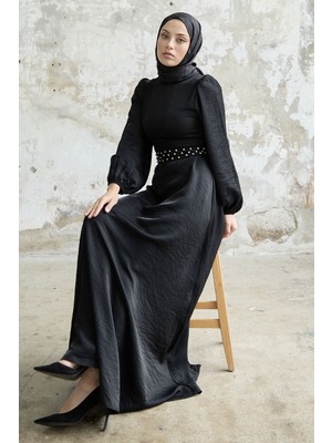 inStyle Taş Kuşaklı Simli Siyah Saten Elbise