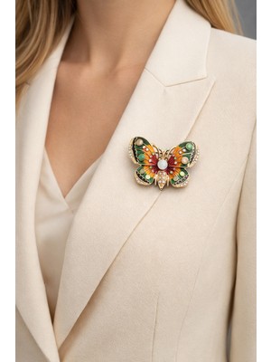 Herşey Nota Renkli Kelebek Figürlü Taşlı Metal Broş – Mine Kaplama Gold Çerçeveli Tasarım