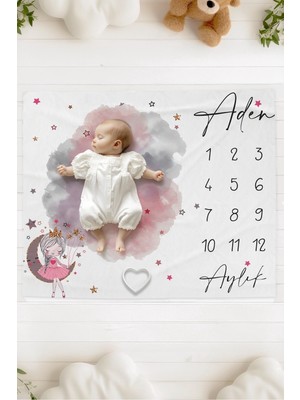 Lilabio %100 Pamuk Isme Özel Bebek Fotoğraf Çekim Anı Örtüsü (120X100 Cm) Aydaki Kız