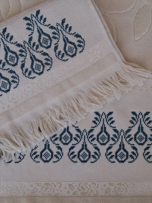 Çeyizlik El Işlemesi Kanaviçe Havlu Seti - 2'li Çeyizlik Etamin Havlu Takımı - Krem