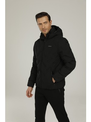 Lumberjack SN17 Henry Siyah Erkek Kısa Kaban M Beden Kesim Kalıbı ile Şık Tasarım