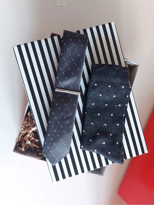 Erkek Premium3 Lü Şıklık Seti 5 : Kravat, Iğne ve Çorap - Özel Hediye Kutulu