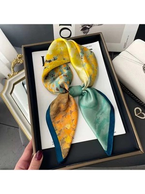 Koni Club Kadın Fular Botanik Zarafet