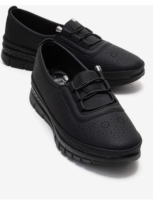 Ccway Kadın  Lastikli Bağcıklı Günlük Ayakkabı Siyah Kot