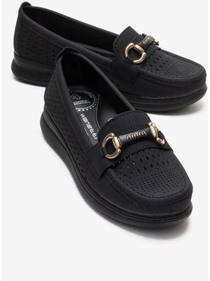 Ccway Tokalı Zımbalı Kadın Ayakkabı Siyah