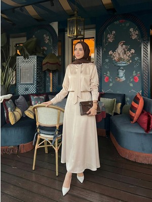 Foremia Yaka Bağlamalı Saten Etekli Takım-Taş -