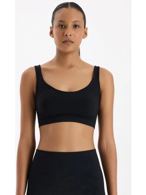 COMEUP Sırtı Askı Detaylı Pedli Sporcu Sütyeni Siyah