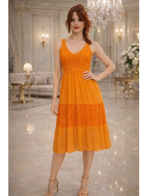 Italyan Turuncu Dantel Detaylı Askılı Kısa Elbise