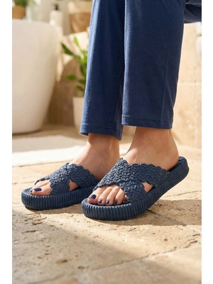 Gezer Kadın Yazlık Ev Banyo Islak Zemine Uygun Terlik