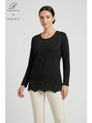 Ravencia Kadın Yıldız Desenli Yaka ve Etek Taşlı Işlemeli Yırtmaçlı Likralı Anne Penye Bluz