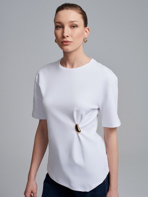 Dilvin 32445 Aksesuar Detaylı Basic T-Shirt-Beyaz