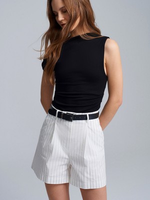 Dilvin 72247 Kemerli Mini Şort-Beyaz