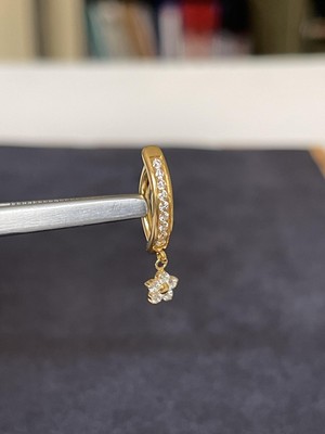 Rupen Kraft G23 Titanyum Piercing %100 Titanyum Çiçek Sallantılı Zirkon Altın Titanyum Klips Göbek Piercingi