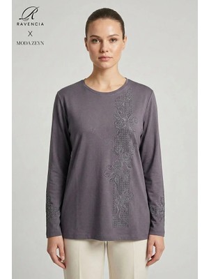 Ravencia Kadın Şerit Desenli Yaka ve Etek Taşlı Işlemeli Yırtmaçlı Likralı Anne Penye Bluz