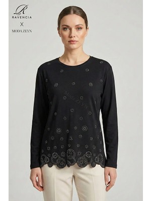 Ravencia Kadın Halka Desenli Yaka ve Etek Taşlı Işlemeli Yırtmaçlı Likralı Anne Penye Bluz