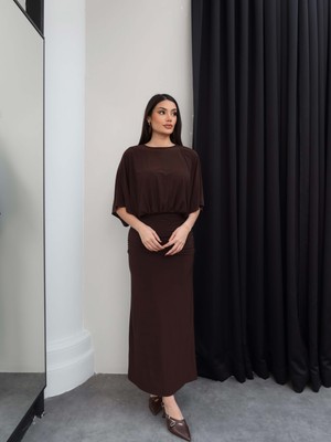 Esra Helvacı Drape Detaylı Dökümlü Uzun Elbise