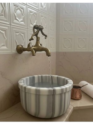 Premium El Işçiliği Gri Çizgili Mermer Kurna - Modern Hamam Tasarımı 45X25CM